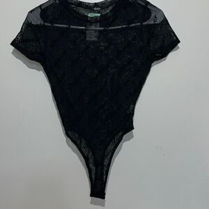 Papaya Women's Black Sheer Lace Crew Neck Short Sleeve Bodysuit Size Small NWT